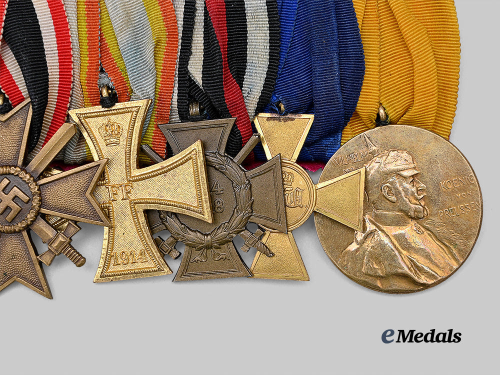 germany,_imperial._a_hohenzollern_house_order_bar_for_first_and_second_world_war_service_e_medals__m0076-172_3