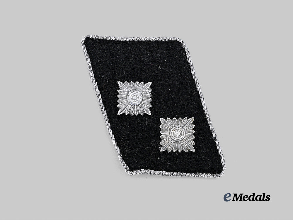 germany,_s_s._an_s_s-_oberscharführer_collar_tabs_e_medals__g62946_2