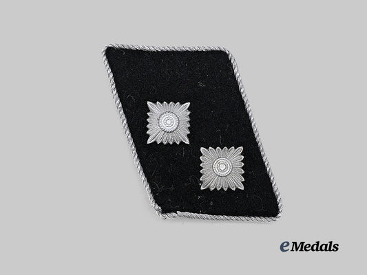 germany,_s_s._an_s_s-_oberscharführer_collar_tabs_e_medals__g62946_2