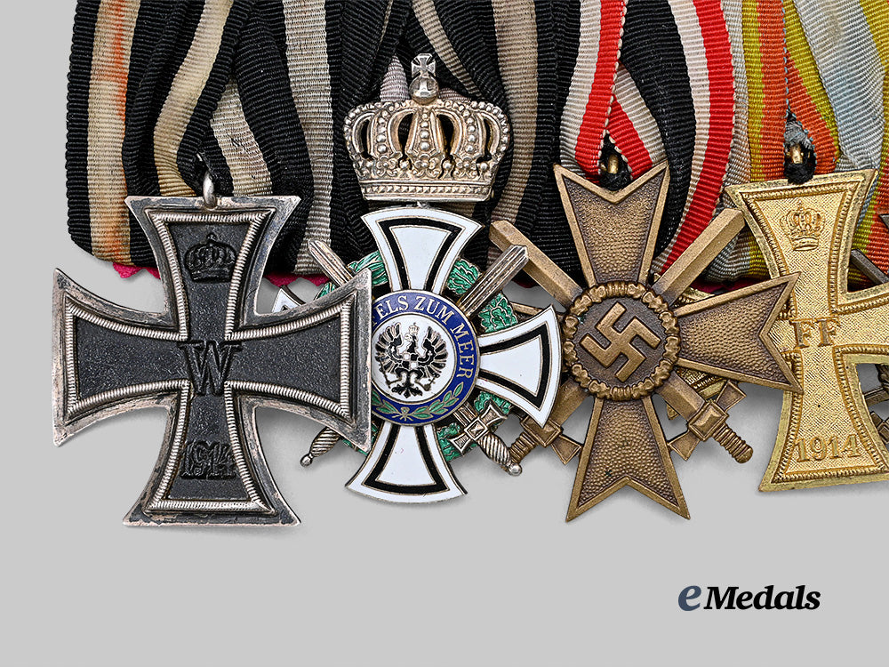 germany,_imperial._a_hohenzollern_house_order_bar_for_first_and_second_world_war_service_e_medals__m0076-172_4