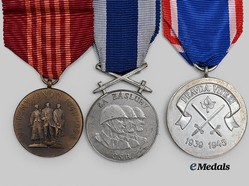 czechoslovakia._a_lot_of_five_war_medals_e_medals__m0625-120_3