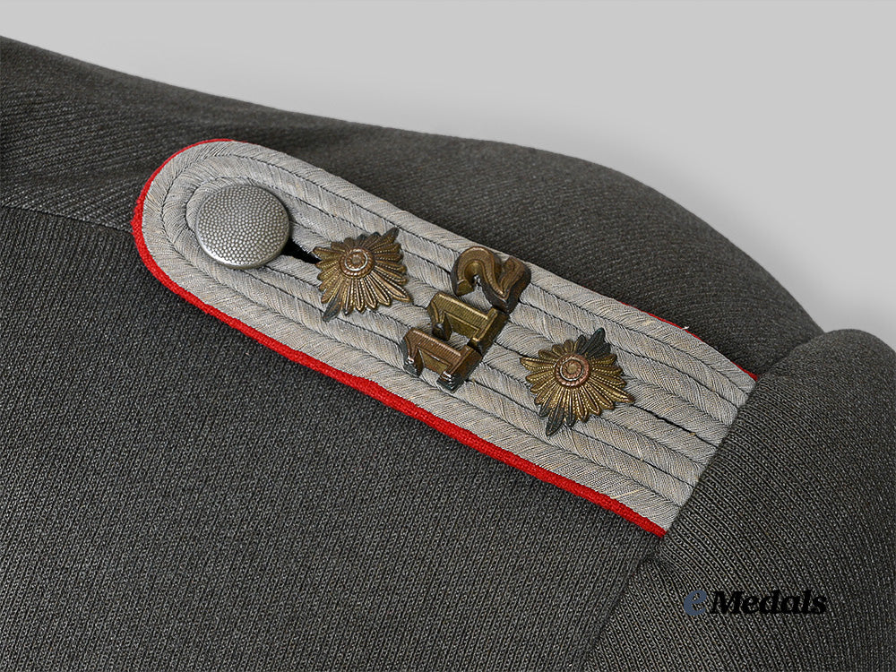 germany,_heer._a_service_tunic_for_a_decorated_hauptmann_of_gebirgs-_artillerie-_regiment112_e_medals__g62697_14
