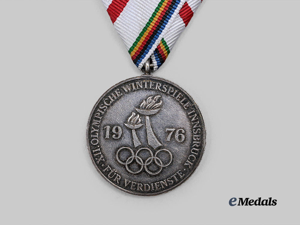austria,_republic._a1976_silver_olympic_medal_of_merit,_cased_e_medals__e_u24805_6