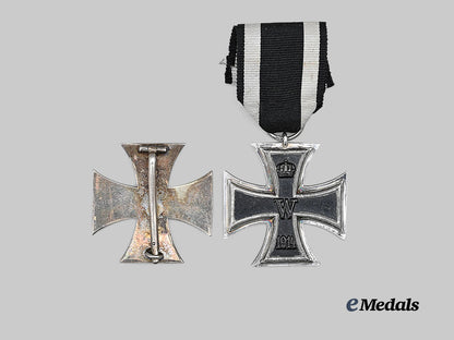 germany,_imperial._a1914_iron_cross_i_i_and_i_class_set,_with_luxury_case_e_medals__g62692_8