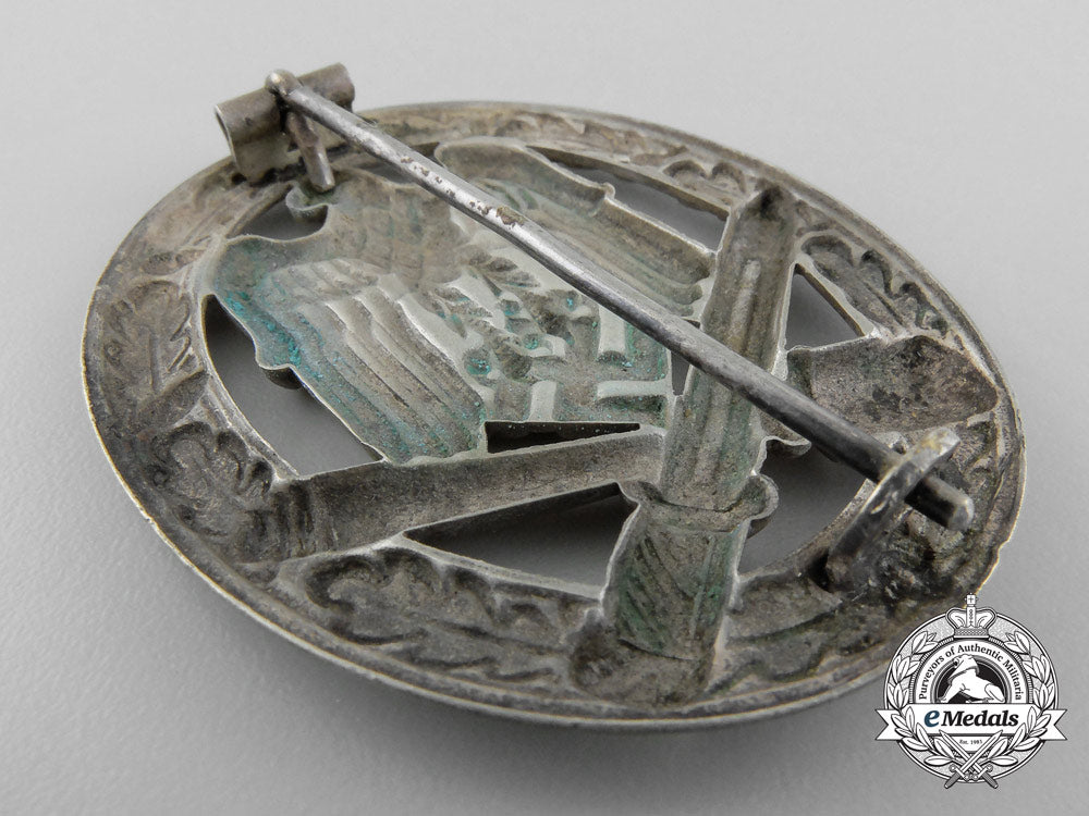 an_early_general_assault_badge_intombac_a_0003_1