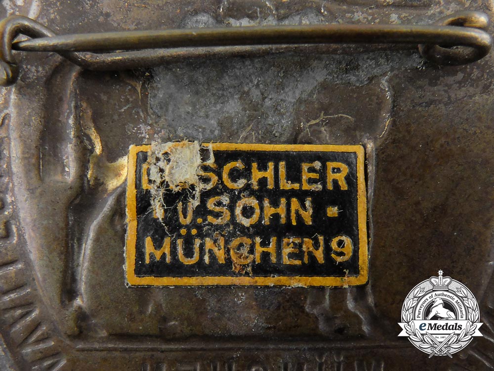 four_second_war_german_tinnies&_badges_a_0111_1