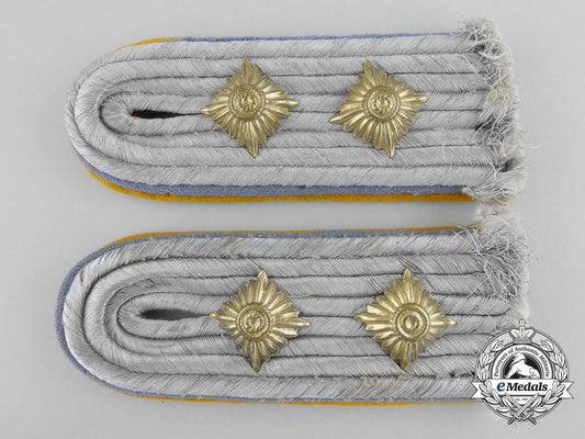 a_set_of_flight_reserve_personnel_hauptmann(_captain)_shoulder_board_pair_a_0210_1