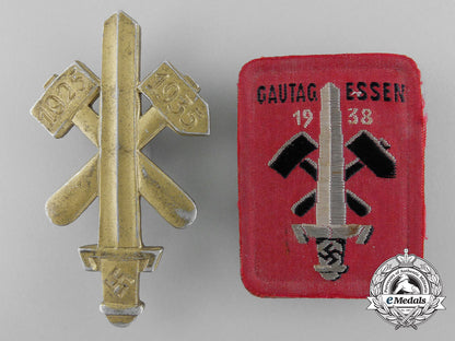 germany,_nsdap._two_gau_essen_participant_badges_a_0270_1_1_1