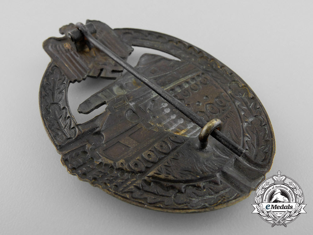 an_early_bronze_grade_tank_badge_in_tombac_a_0305_1