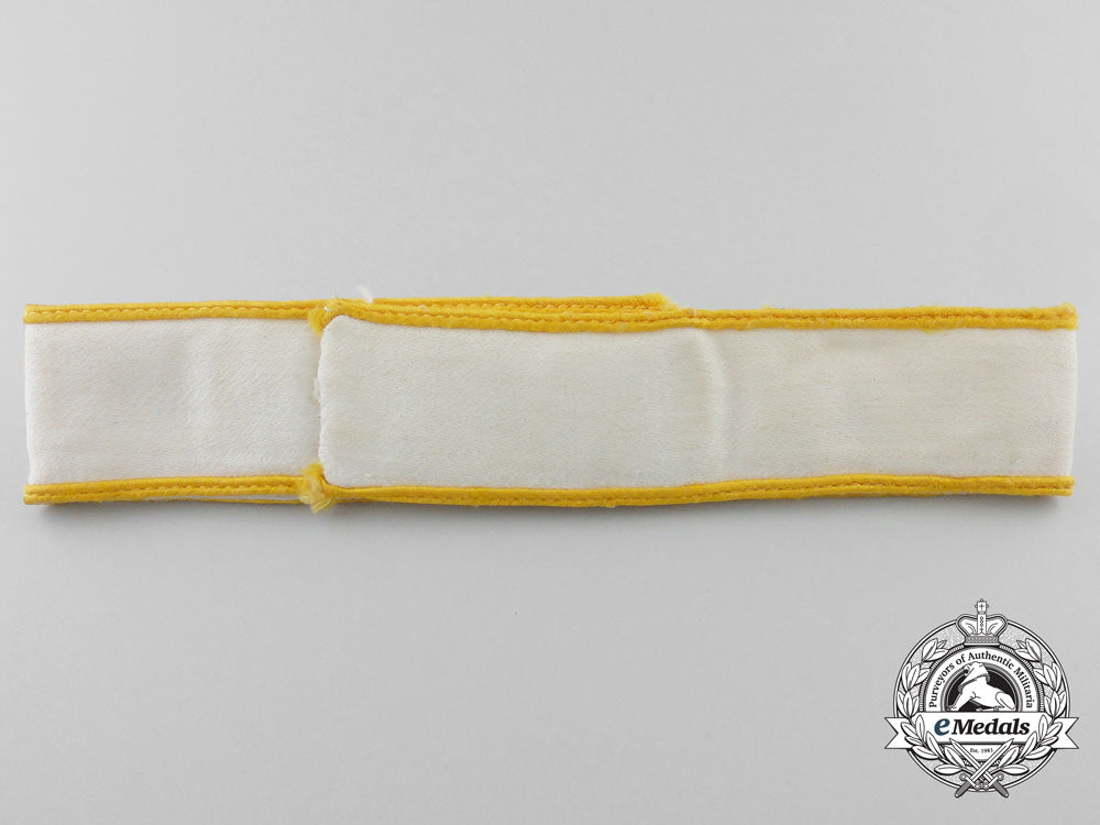 a_tunic_removed_kreta_campaign_cufftitle_a_0561