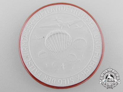 a1941_meissen_porcelain_fallschirmjäger_kreta_medal_a_0567