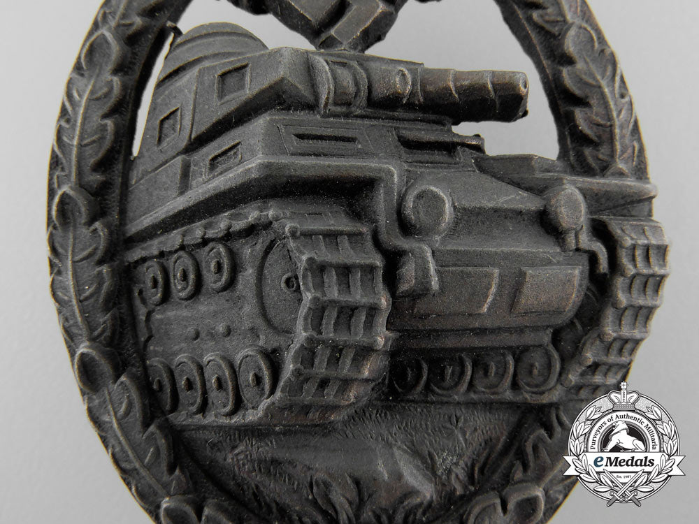 an_early_bronze_grade_tank_badge_a_0572