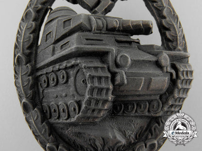an_early_bronze_grade_tank_badge_a_0572