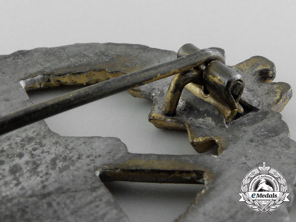 a_kriegsmarine_coastal_artillery_badge_by_hermann_aurich_a_0575_1