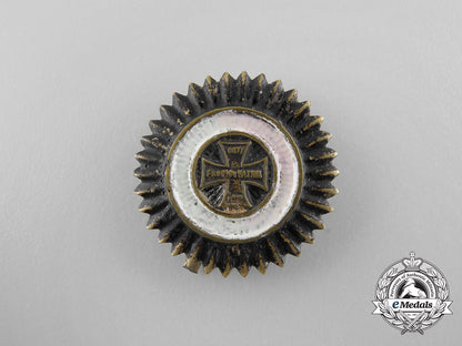 seven_german_headgear_insiginia_a_0605_1