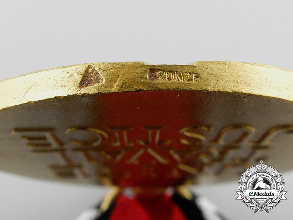 an_order_of_merit_of_upper_volta;_gold_grade_medal_a_0699