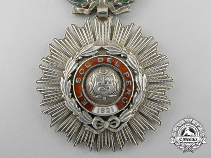 a_peruvian_order_of_the_sun;_knight_with_case_a_0717