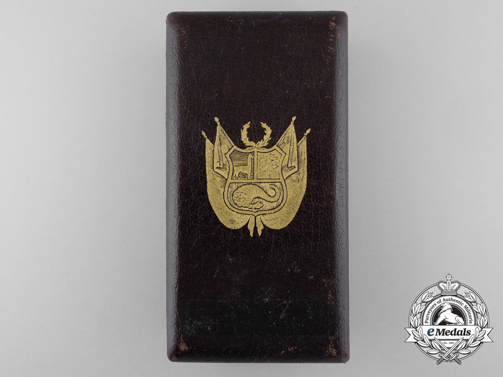 a_peruvian_order_of_the_sun;_knight_with_case_a_0720
