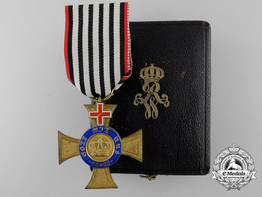 prussia._an_order_of_the_crown1872-1874;4_th_class_with_geneva_cross&_case_a_0850_1