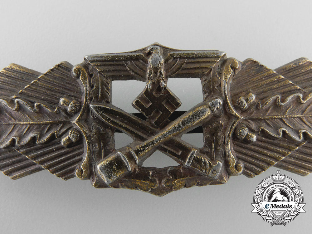 a_bronze_grade_close_combat_clasp_by_c.e.juncker_a_1094_1