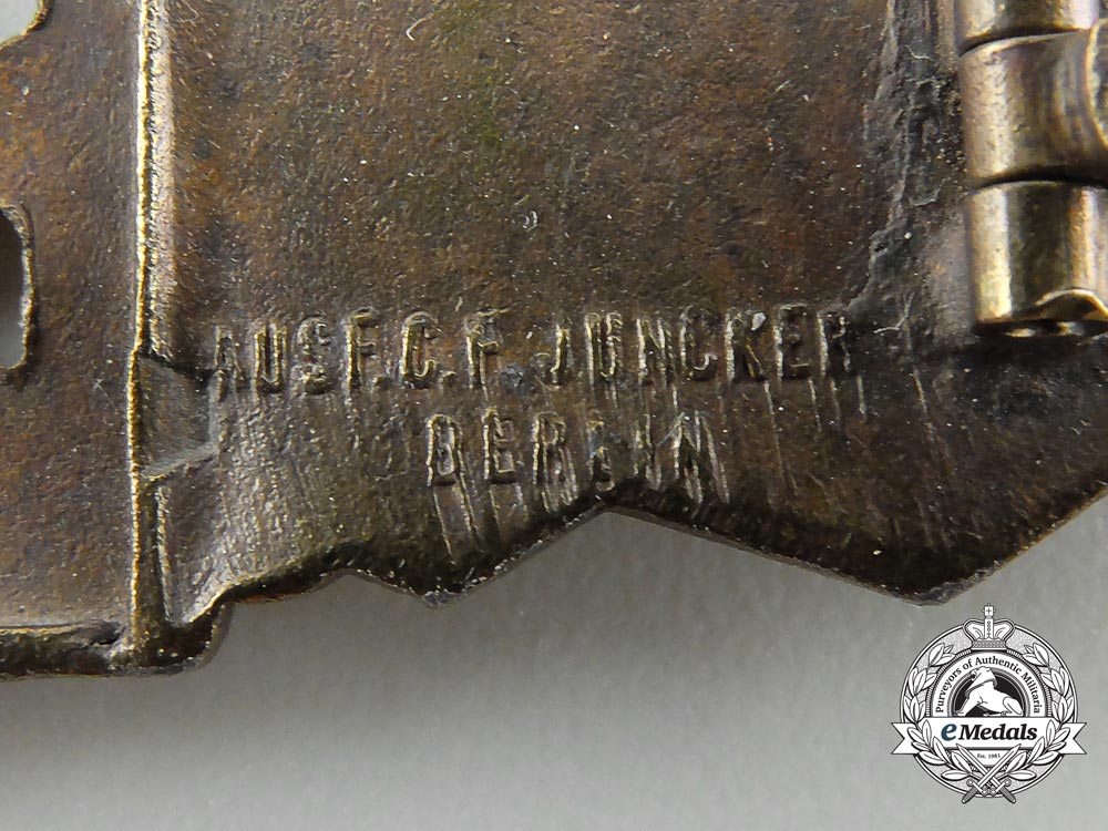 a_bronze_grade_close_combat_clasp_by_c.e.juncker_a_1097_1