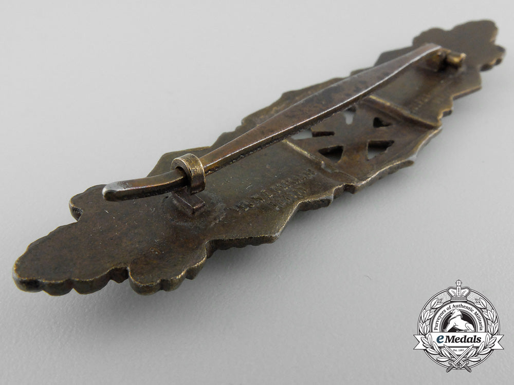 a_bronze_grade_close_combat_clasp_by_c.e.juncker_a_1099_1