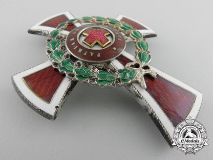 an_austrian_red_cross_officer’s_decoration1864-1914_with_case_a_1159_1