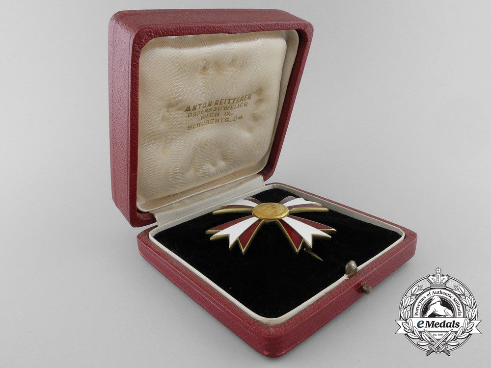 an_austrian_decoration_for_arts&_letters;_breast_star_with_case_a_1178_1