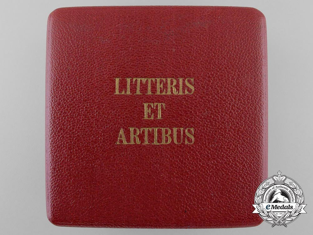 an_austrian_decoration_for_arts&_letters;_breast_star_with_case_a_1185_1