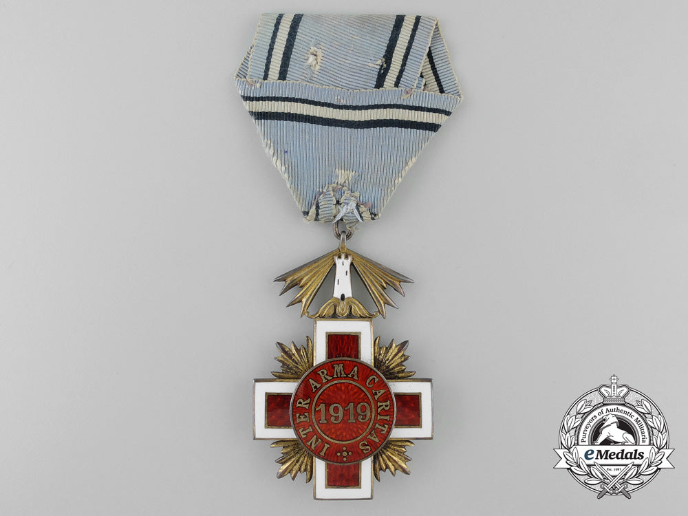 estonia,_republic._an_order_of_the_estonian_red_cross,_v_class_knight,_c.1945_a_1204_1_1