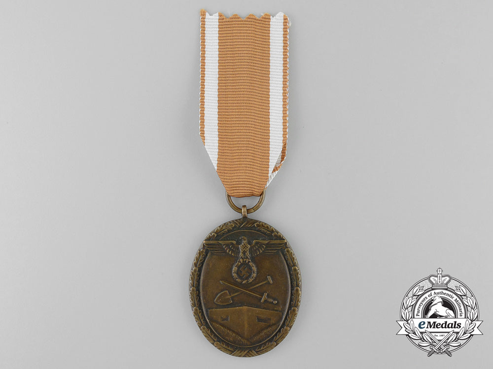 a_west_wall_medal_with_packet_a_1208
