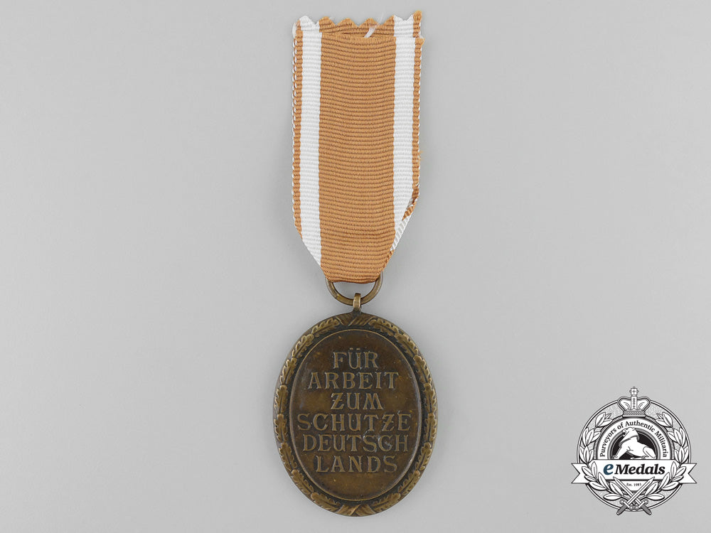 a_west_wall_medal_with_packet_a_1211