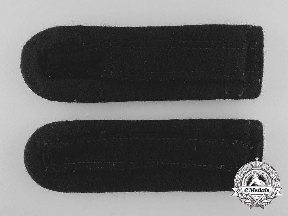 a_set_of_waffen-_ss_infantry_untersturmführer’s_shoulder_boards_a_1300