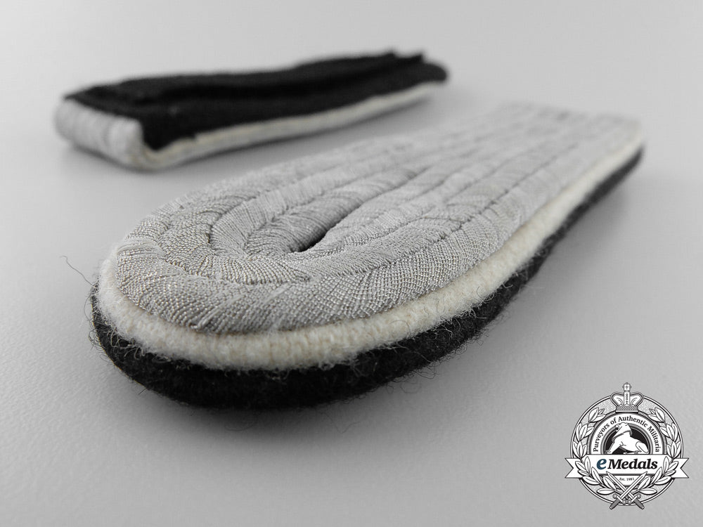 a_set_of_waffen-_ss_infantry_untersturmführer’s_shoulder_boards_a_1301
