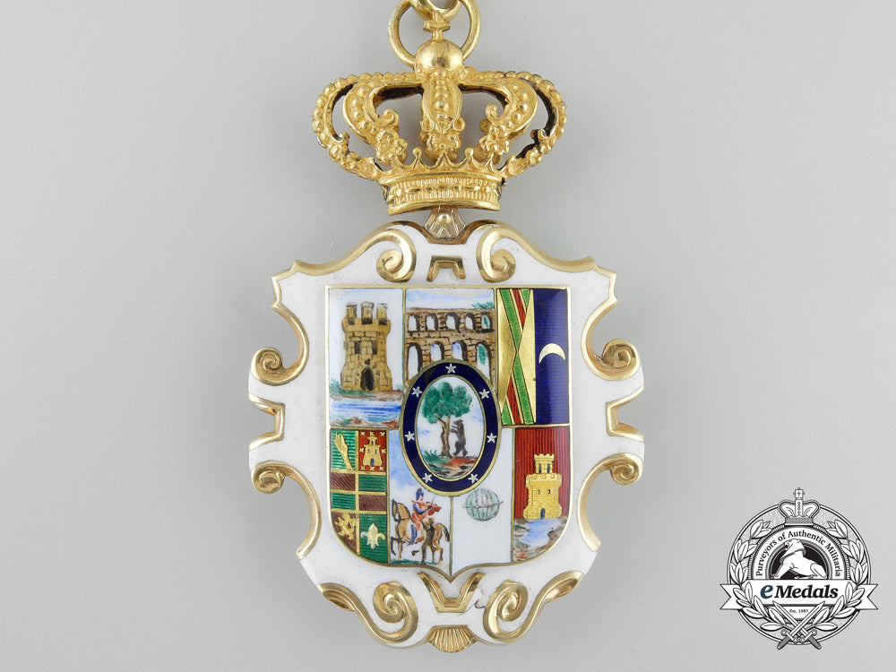 a_provincial_deputy’s_badge_of_madrid_in_gold_a_1400_1