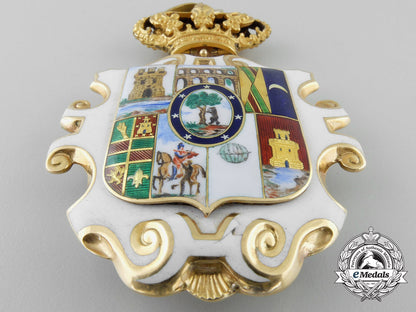 a_provincial_deputy’s_badge_of_madrid_in_gold_a_1401_1
