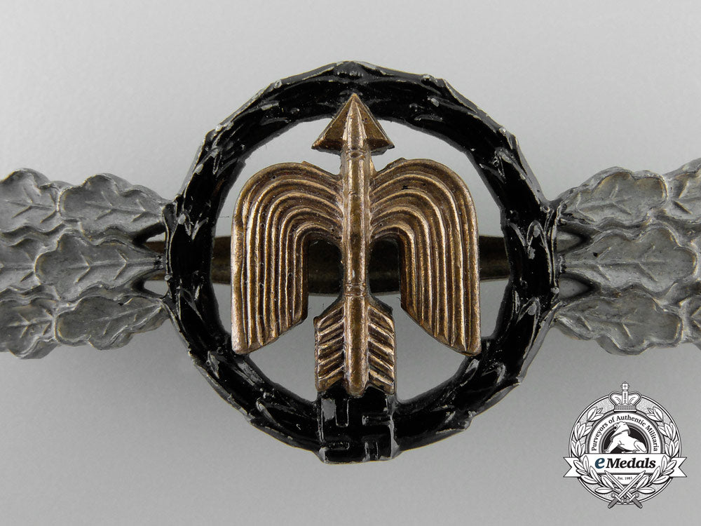 a_luftwaffe_night_fighter_clasp;_gold_grade_by_steinhauer&_lück,_lüdenscheid_a_1872
