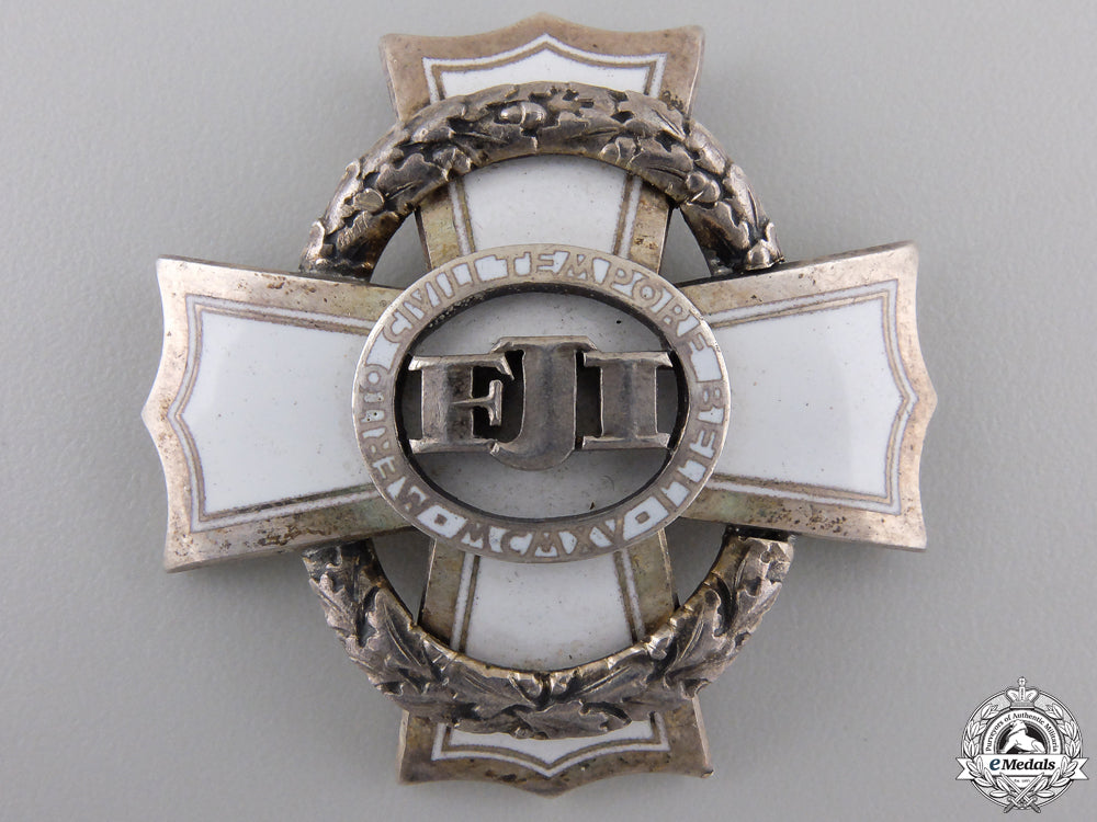 austria,_imperial._a_war_cross_for_civil_merit,_iii_class_a_1916_austrian__553944962cad6