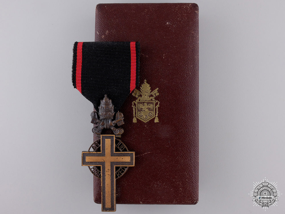 a1933_benemerenti_cross;_pope_pius_xi_a_1933_benemeren_54fa1911a8159