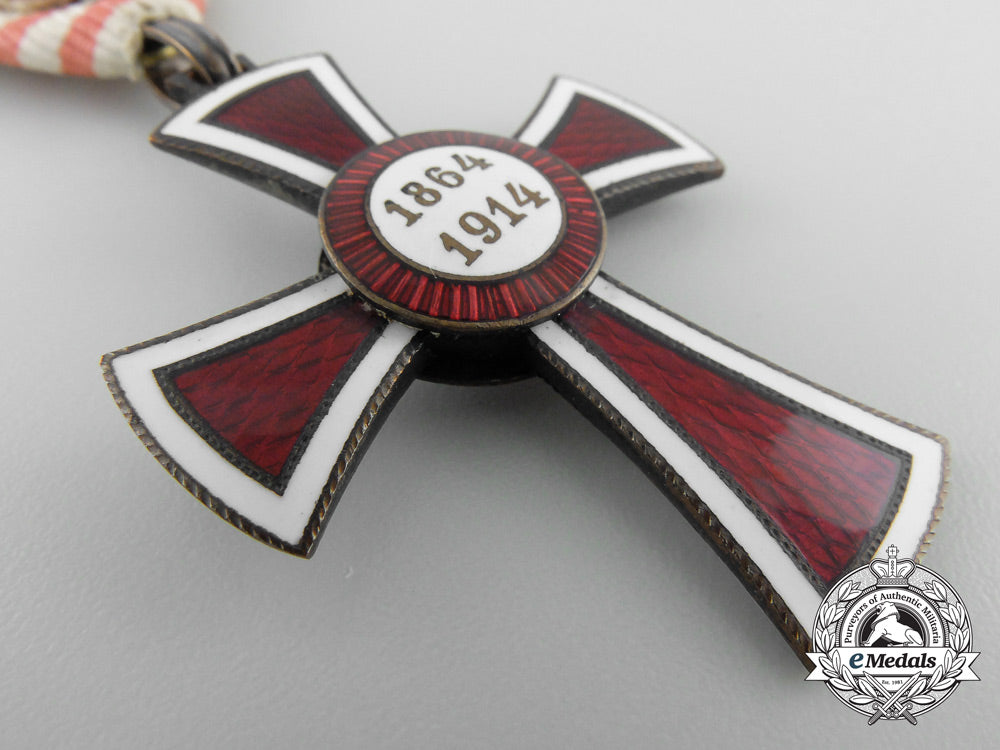 an_austrian_red_cross_honour_decoration_by_v.mayer&_sohne_with_case_a_2078_1
