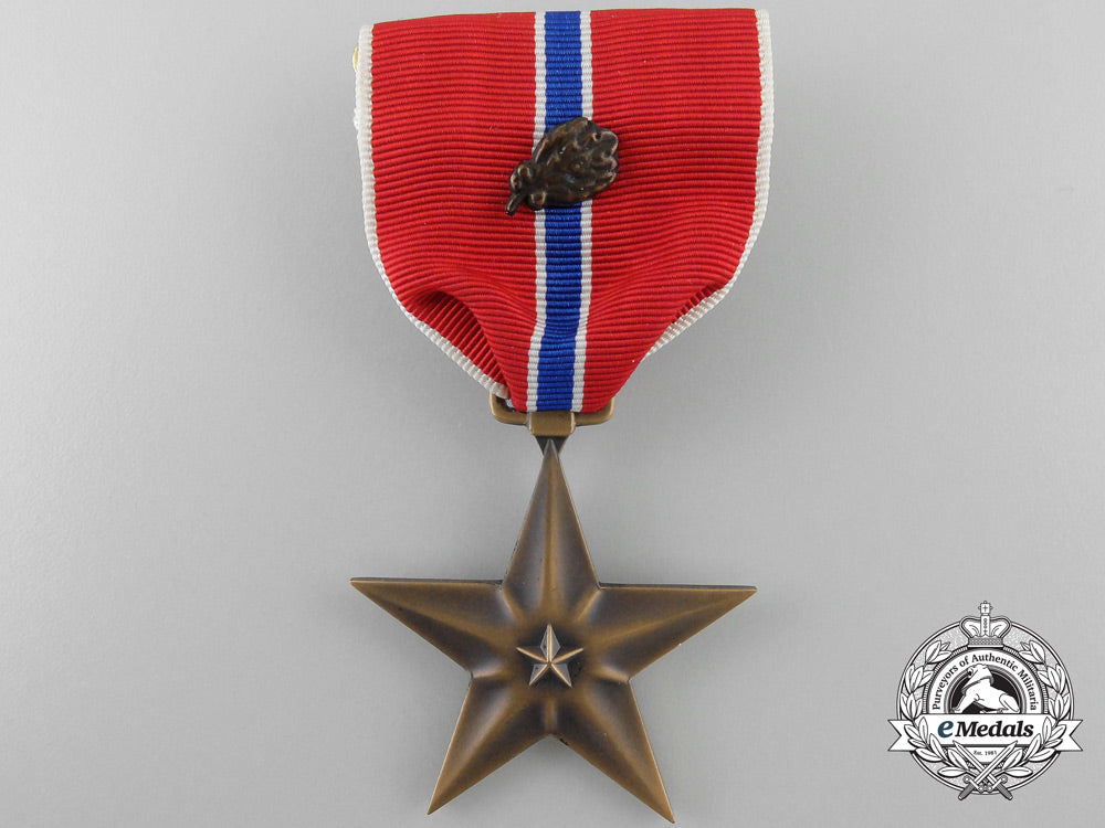 a_bronze_star_to_captain_van_quynh;_vietnamese_army_with_documents_a_2134