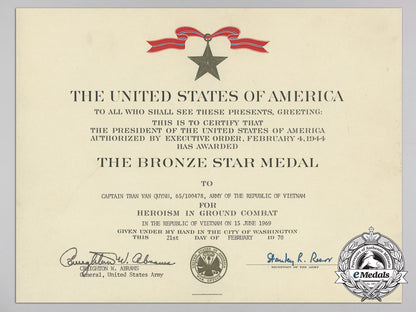 a_bronze_star_to_captain_van_quynh;_vietnamese_army_with_documents_a_2141