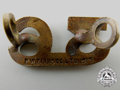 a_lot_of_seventeen_first_war_canadian_badges&_insignia_a_2347