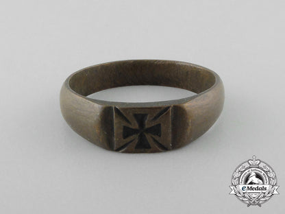 a_first_war_iron_cross_ring_with_wooden_case_a_2512