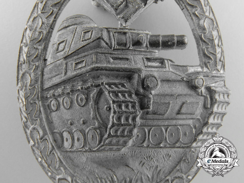 a_mint_silver_grade_tank_assault_badge_a_2693