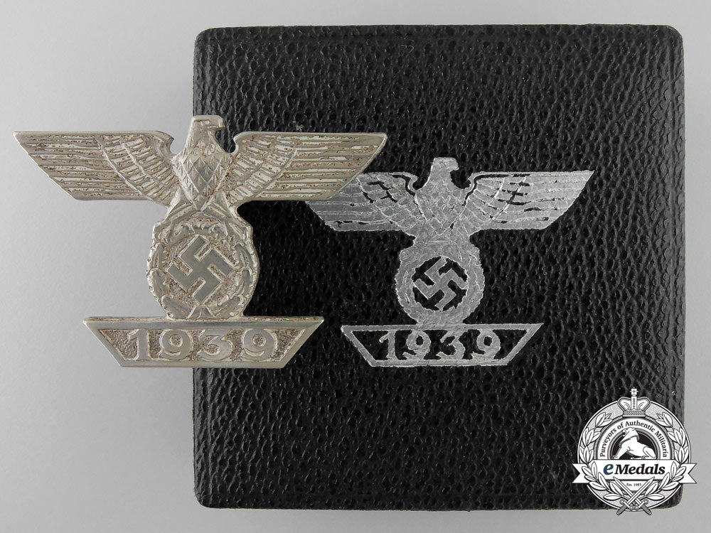 a_clasp_to_the_iron_cross1939_by_b.h._mayer;1_st_class_with_case_a_2768