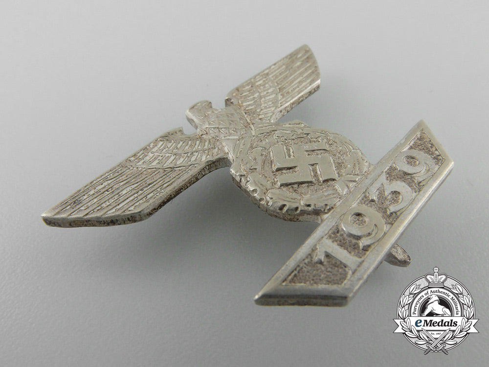a_clasp_to_the_iron_cross1939_by_b.h._mayer;1_st_class_with_case_a_2773