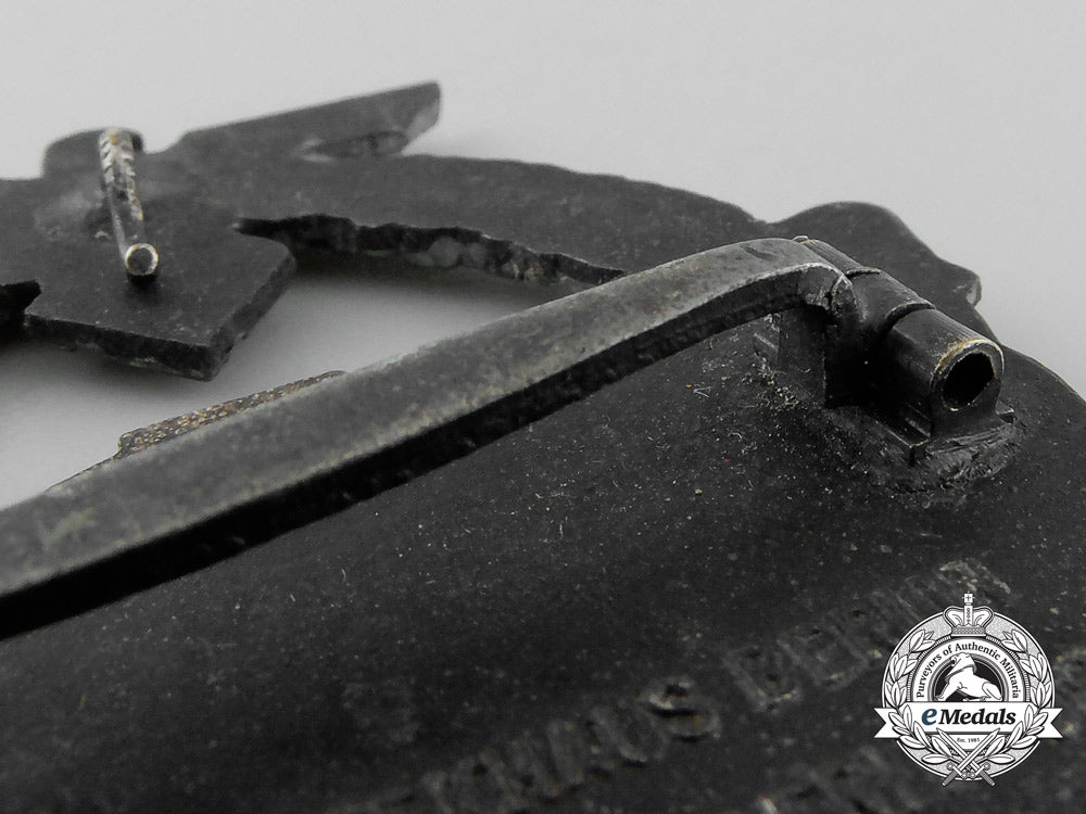 a_kriegsmarine_e-_boat_badge_by_schwerin;_second_version_a_2856_1