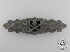 A Bronze Grade Close Combat Clasp By Funcke & Brüninghaus