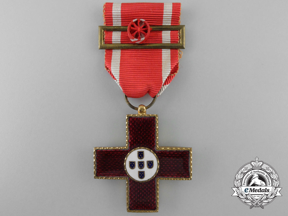 portugal,_kingdom._a_red_cross_merit_medal;_officer's_breast_cross_a_3142_1_1_1_1